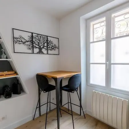 Elegant Renove A 14eme Apartamento